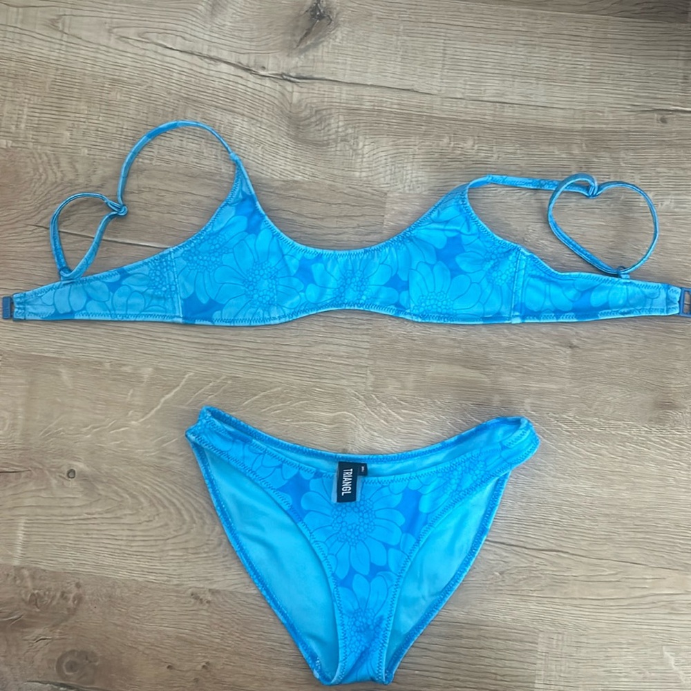Triangl Rina Ocean Floral Blue